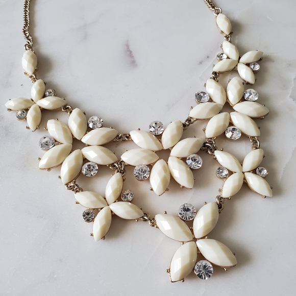 Floral Statement Necklace - Picture 3 of 3